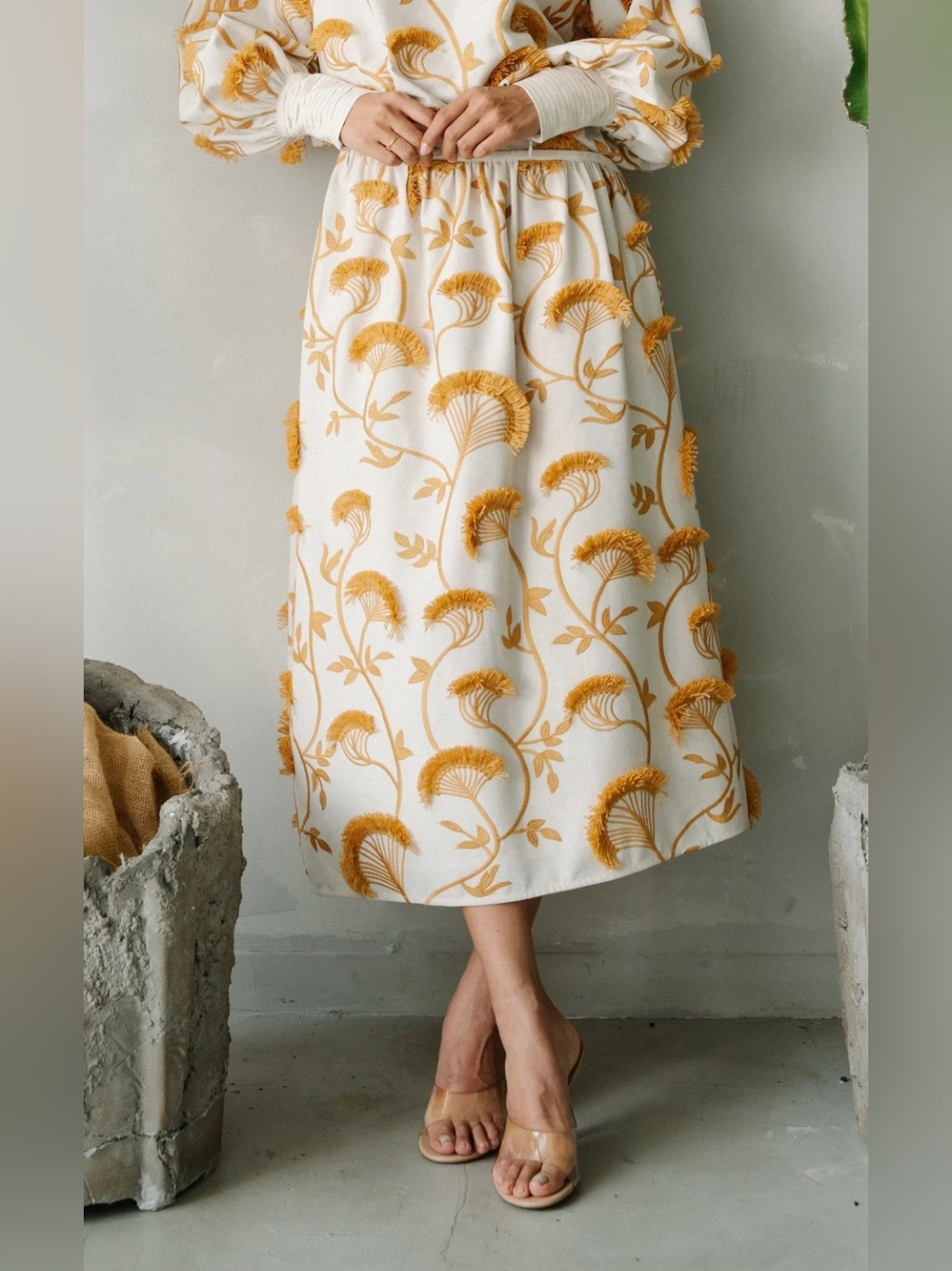 Ciebon Wonda Embroidered Fringe Midi Skirt L
